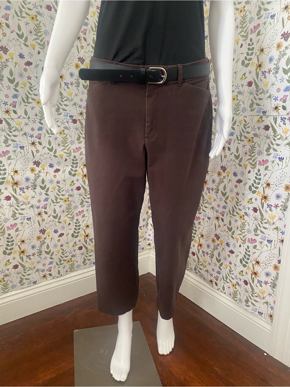 OldNavy WMN’s HighRise Pixie Straight Dark Brown Pants Size 12 P - Without belt